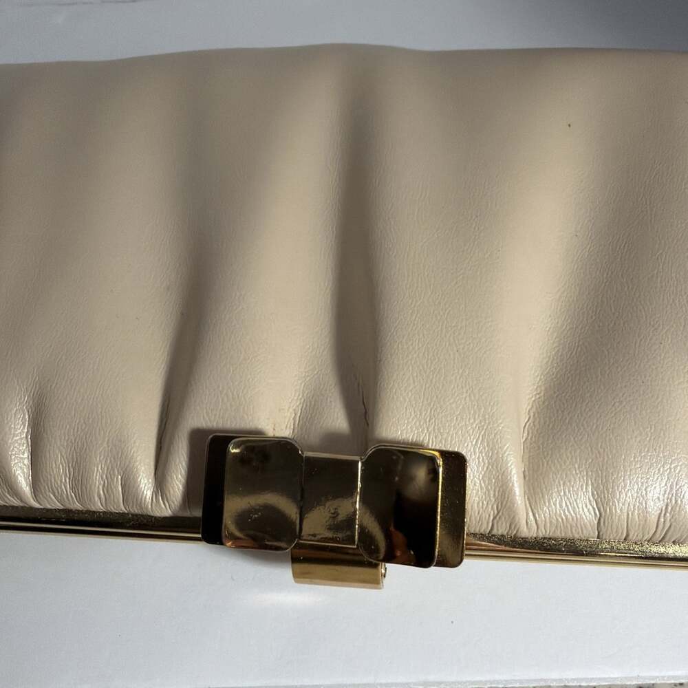 Estate Sale Find 1950s 1960s Vintage Ivory Frame Clutch Purse Clean Inside 6x10” - Picture 5 of 6